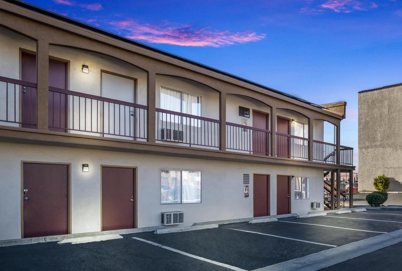 Days Inn By Wyndham Chula Vista-San Diego Exteriér fotografie