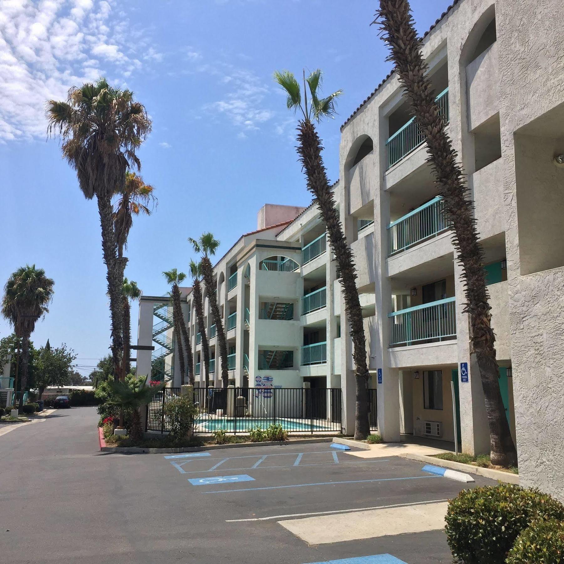 Days Inn By Wyndham Chula Vista-San Diego Exteriér fotografie
