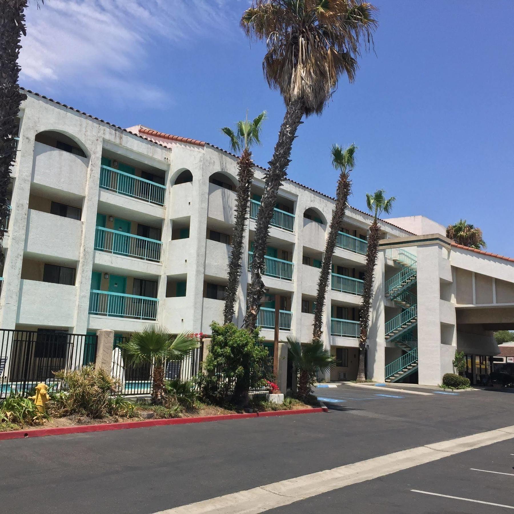 Days Inn By Wyndham Chula Vista-San Diego Exteriér fotografie